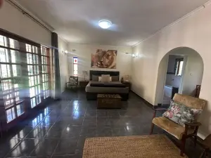 4 Bedroom House to Rent in Mount Pleasant