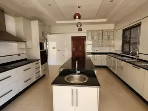 Townhouse/Complex/Cluster to Rent in Ryelands