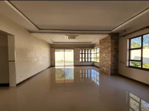 Townhouse/Complex/Cluster to Rent in Ryelands