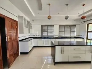 Townhouse/Complex/Cluster to Rent in Ryelands