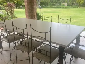 2 Bedroom Cottage/Garden Flat to Rent in Chisipite
