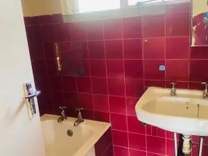 2 Bedroom Cottage/Garden Flat to Rent in Haig Park