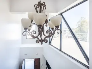 4 Bedroom House to Rent in Highlands