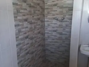 Flat/Apartment to Rent in Avondale