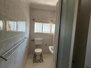 3 Bedroom House to Rent in Alexandra Park
