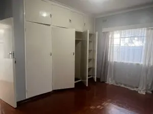4 Bedroom House to Rent in Greystone Park