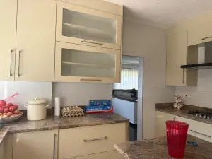 4 Bedroom House to Rent in Upper Hillside