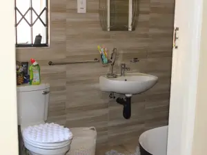 4 Bedroom House to Rent in Chisipite
