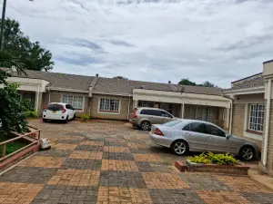 Townhouse/Complex/Cluster to Rent in Belgravia