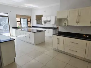 4 Bedroom House to Rent in Borrowdale Brooke