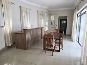 4 Bedroom House to Rent in Borrowdale Brooke