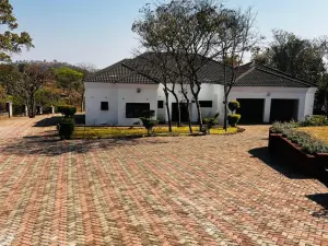 4 Bedroom House to Rent in Shawasha Hills