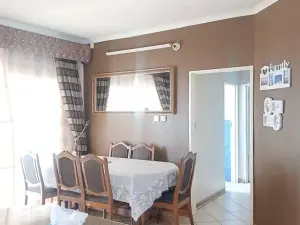 Cottage/Garden Flat to Rent in Avondale West