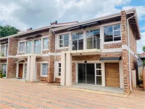 Townhouse/Complex/Cluster to Rent