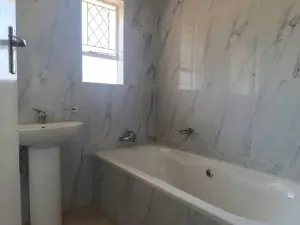 3 Bedroom House to Rent in The Grange
