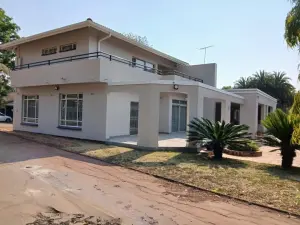 4 Bedroom House to Rent in Alexandra Park