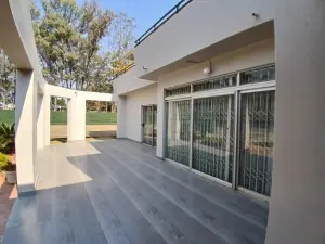 4 Bedroom House to Rent in Alexandra Park