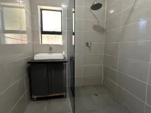Flat/Apartment to Rent in Greendale