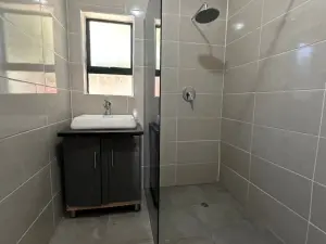 Flat/Apartment to Rent in Greendale