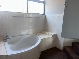 5 Bedroom House to Rent in Sentosa