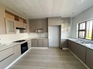 Townhouse/Complex/Cluster to Rent in Belvedere