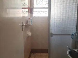 4 Bedroom House to Rent in Milton Park