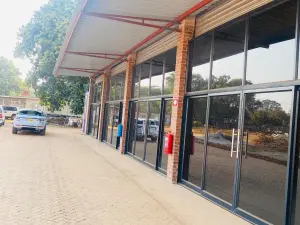 Commercial Property to Rent in Borrowdale