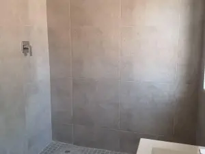 2 Bedroom Cottage/Garden Flat to Rent in Borrowdale West