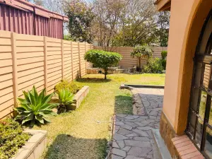 3 Bedroom House to Rent in Meyrick Park