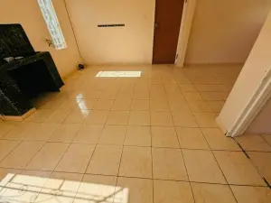 6 Bedroom House to Rent in Sunningdale
