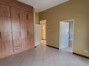 Flat/Apartment to Rent in Mount Pleasant