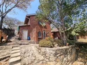 1 Bedroom Cottage/Garden Flat to Rent in Glen Lorne
