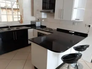 Townhouse/Complex/Cluster to Rent