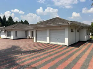 4 Bedroom House to Rent in Highlands