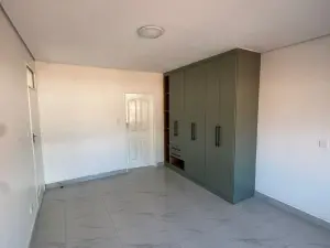 Townhouse/Complex/Cluster to Rent in Eastlea