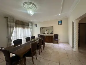 4 Bedroom House to Rent in Glen Forest