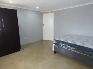 2 Bedroom Cottage/Garden Flat to Rent in Marlborough