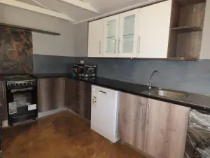 2 Bedroom Cottage/Garden Flat to Rent in Marlborough