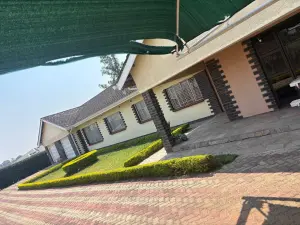 5 Bedroom House to Rent in Greendale