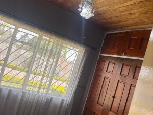 5 Bedroom House to Rent in Greendale