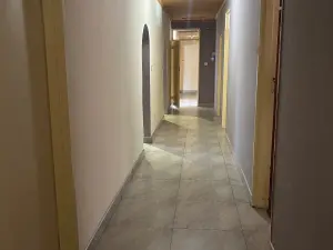 5 Bedroom House to Rent in Greendale