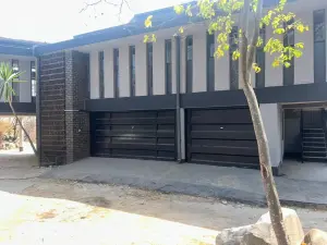 5 Bedroom House to Rent in Sentosa
