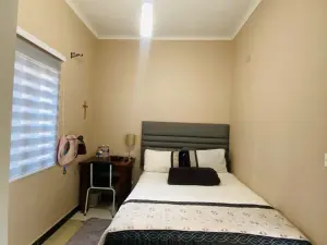 1 Bedroom Cottage/Garden Flat to Rent in Kambanji