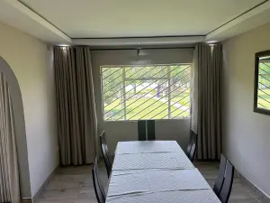 4 Bedroom House to Rent in Highlands