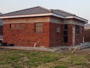 Townhouse/Complex/Cluster to Rent