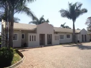 Townhouse/Complex/Cluster to Rent in Hillside