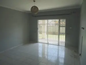 Townhouse/Complex/Cluster to Rent in Hillside