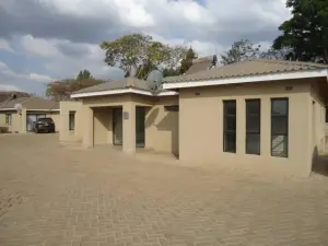 2 Bedroom Cottage/Garden Flat to Rent in Bluff Hill