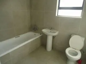 2 Bedroom Cottage/Garden Flat to Rent in Bluff Hill
