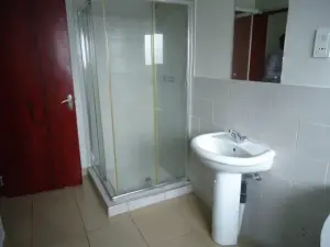 2 Bedroom Cottage/Garden Flat to Rent in Bluff Hill